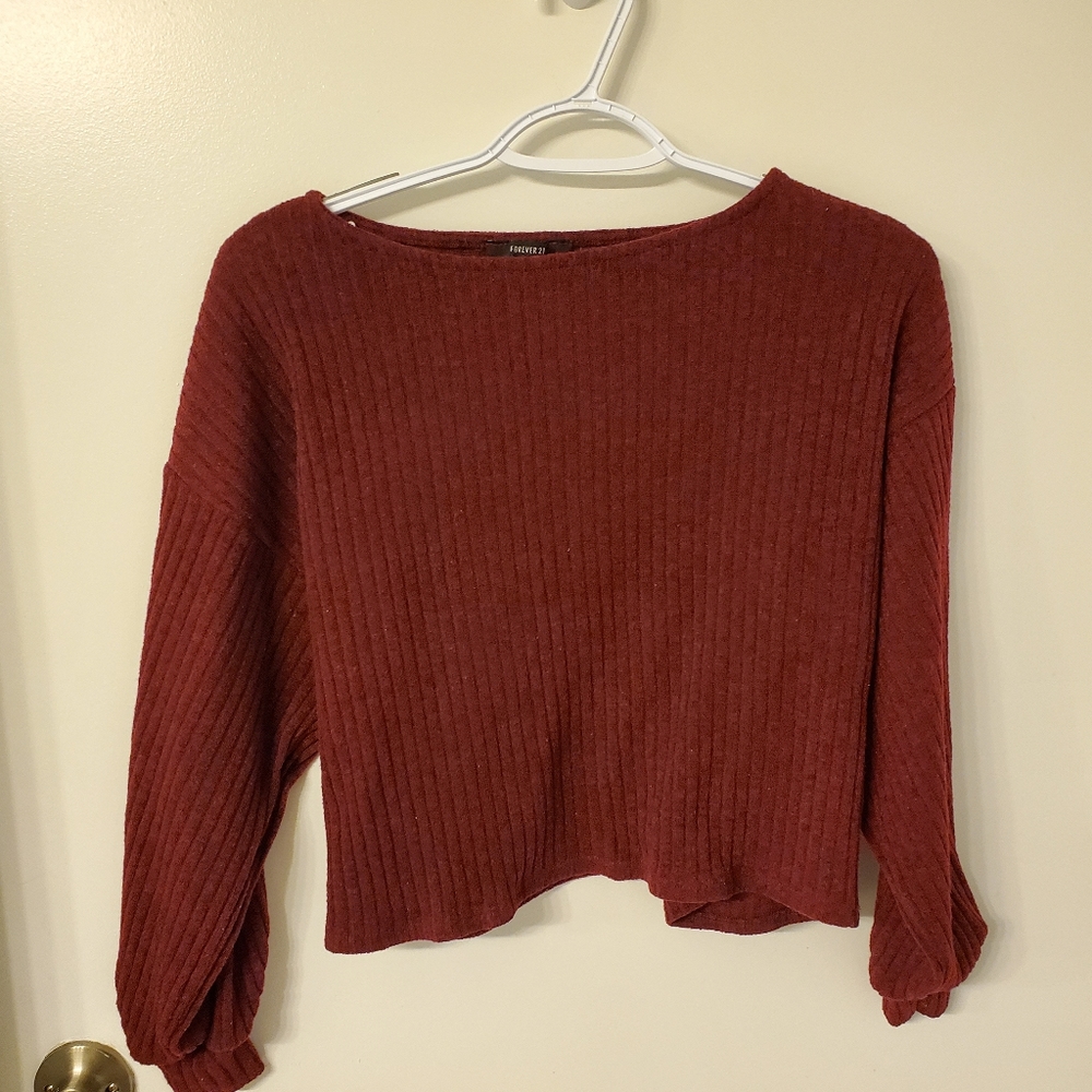 Red crop sweater - Picture 2 of 3